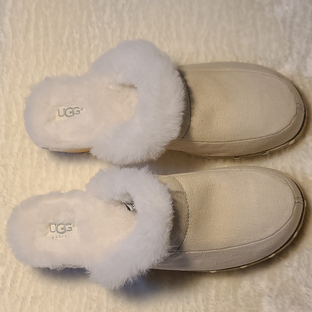 UGGS